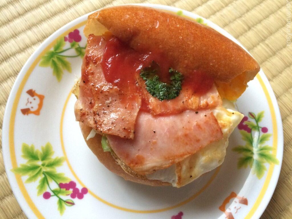 サンメリー　ベーコンエッグバーガー