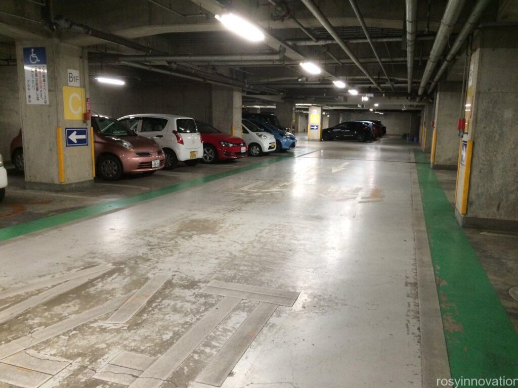 アルネ津山　駐車場