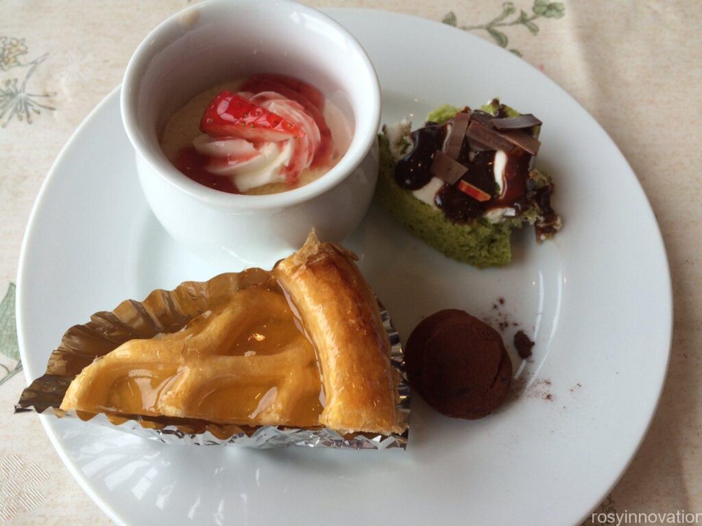津山国際ホテル　ケーキ