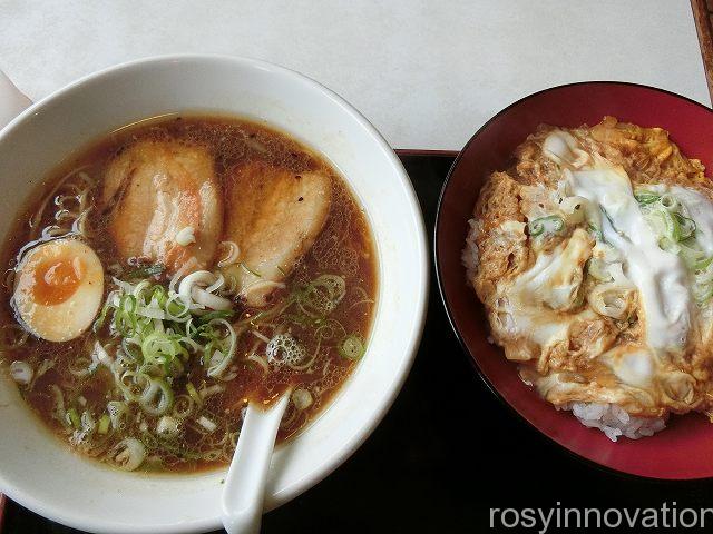 らーめんふぁみりー津山店　作州ブラック　カツ丼