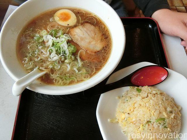 らーめんふぁみりー津山店　作州ブラック　ミニチャーハン