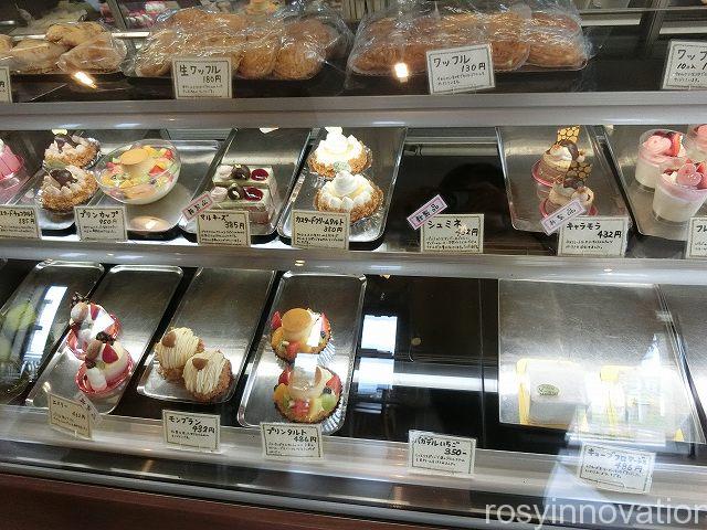 マカロン６　ケーキ