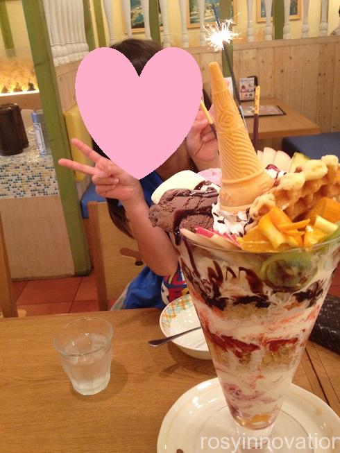 岡山　ジャンボパフェ