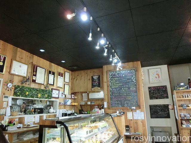 マコトエバラ４　店内
