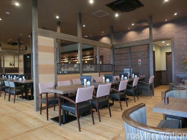 倉式珈琲店津山３　内装
