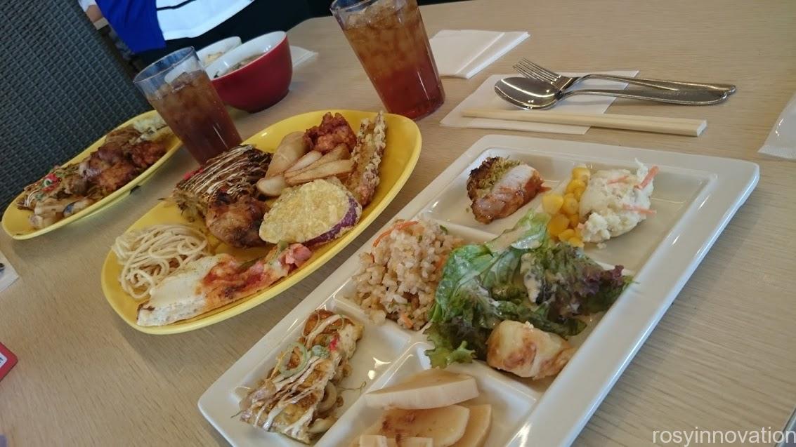 ワールドビュッフェ下中野店　食べ放題バイキング
