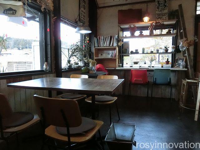グリーンデイズカフェ津山６　店内