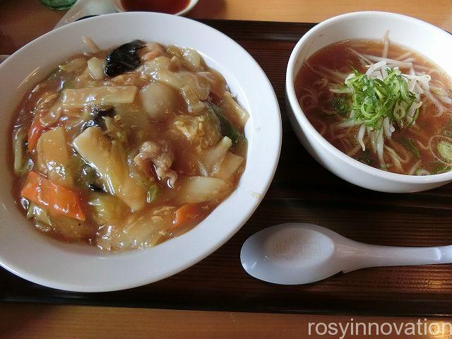 大阪王将津山店１６　中華丼とラーメン