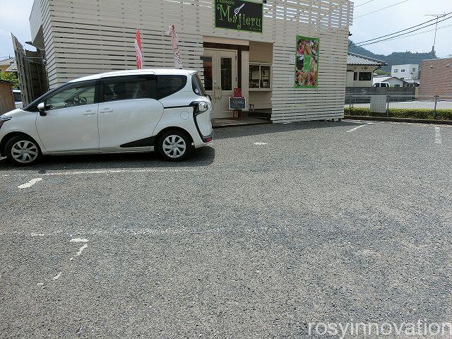 パティスリーマジェール２　駐車場