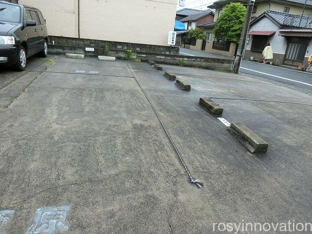 クラック３　駐車場枠