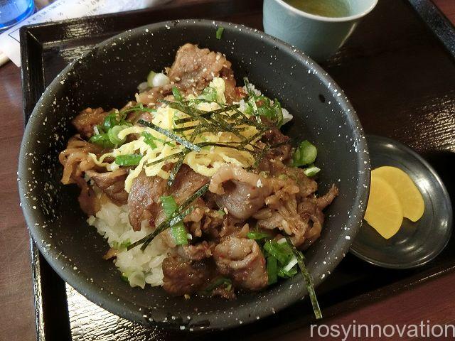 焼肉千屋牛１４　牛丼大盛り