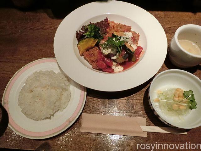キッチンネコマチ１４　日替わりランチ