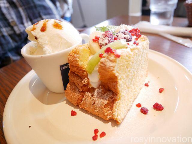 マーゴカフェ１５　シフォンケーキとアイス