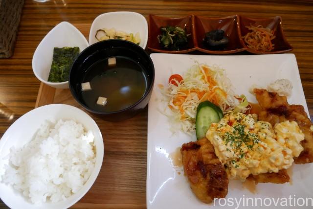流儀１４　チキン南蛮のランチ