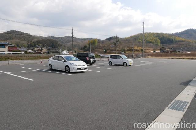 たかたのたまご３　駐車場