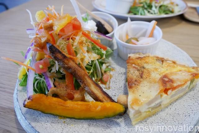 キノコ１５　キッシュランチ