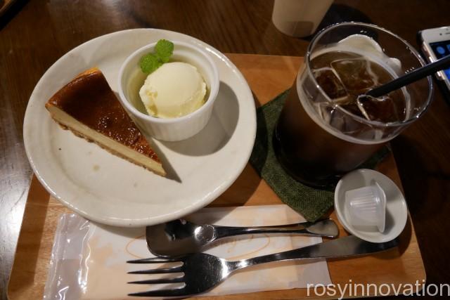 にしくらカフェ　真庭 (10)酒粕チーズケーキ