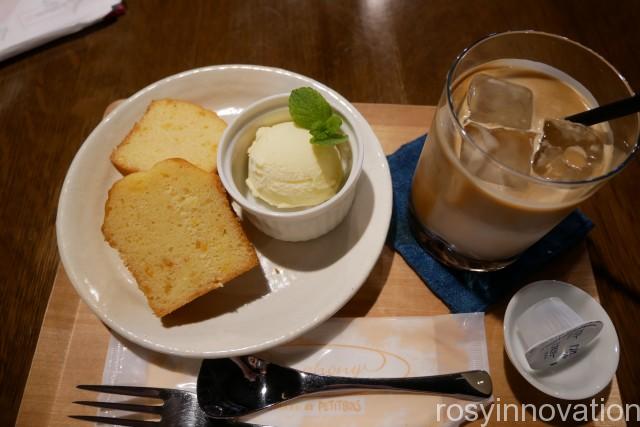 にしくらカフェ　真庭 (8)パウンドケーキ