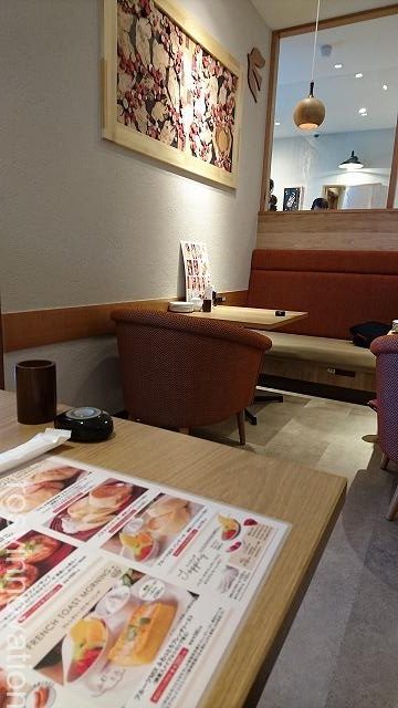 むさしの森珈琲　岡山 (1)店内