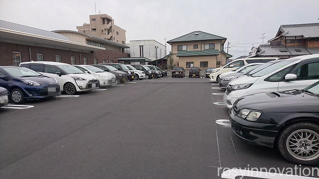 むさしの森珈琲　岡山 (1)駐車場　車