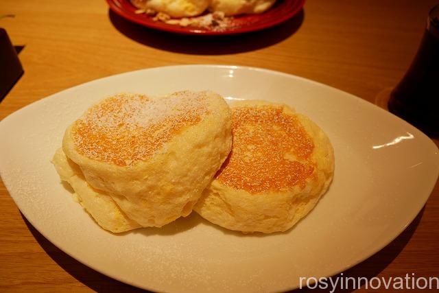 むさしの森珈琲　パンケーキとランチ (8)ふわふわ