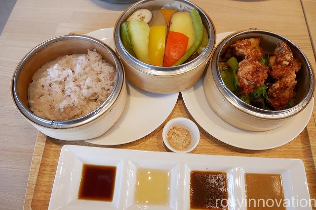 KNOT Tea&Farmkitchen　ブランチ北長瀬 (21)鶏唐揚げのセイロ蒸し