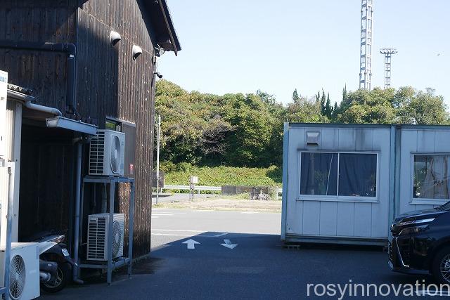 焼肉みやび (1)駐車場