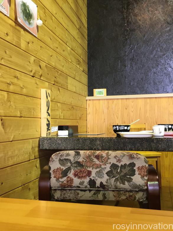 うどんかえで (6)店内