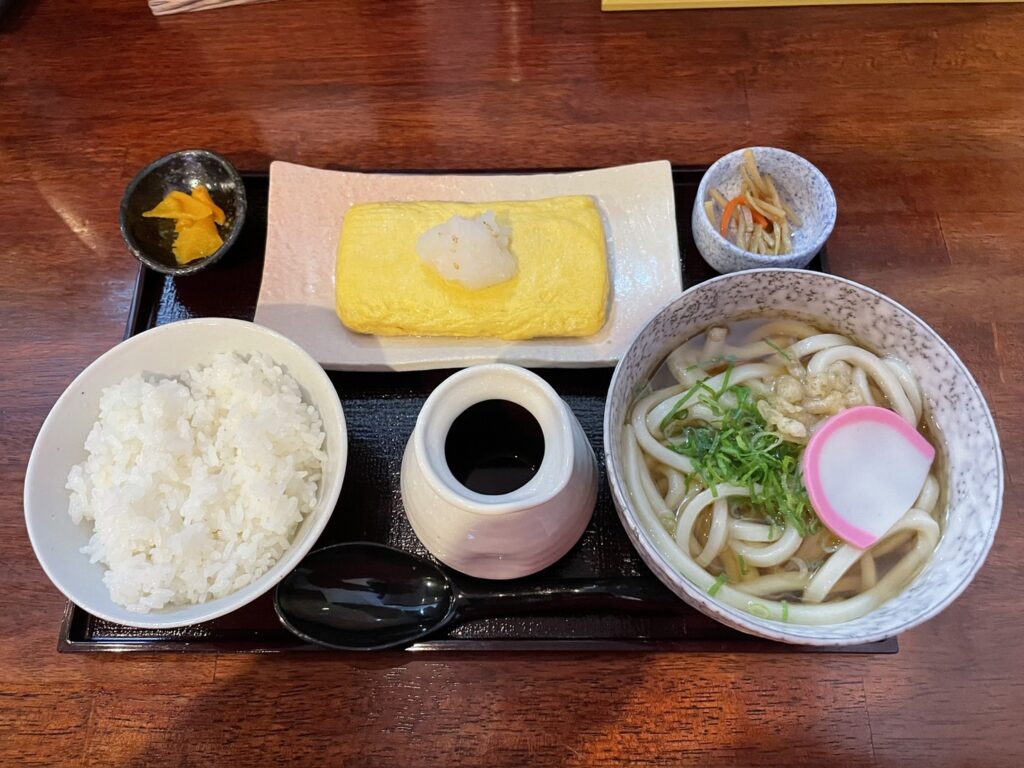 うどん一歩　2025年6月　メニュー　だし巻きたまご１