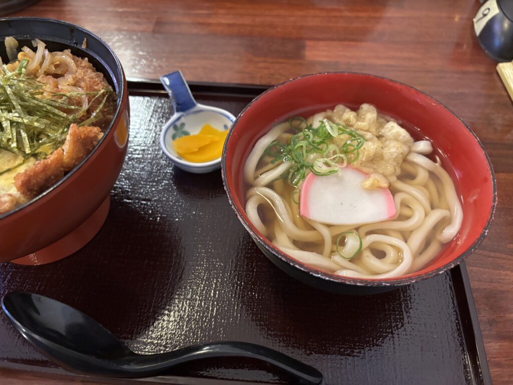 うどん一歩　2025年6月　メニュー　小うどん