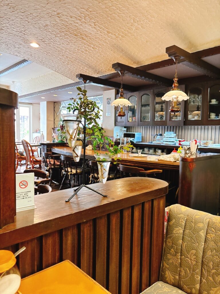 モンルポ　2025年7月　メニュー　店内