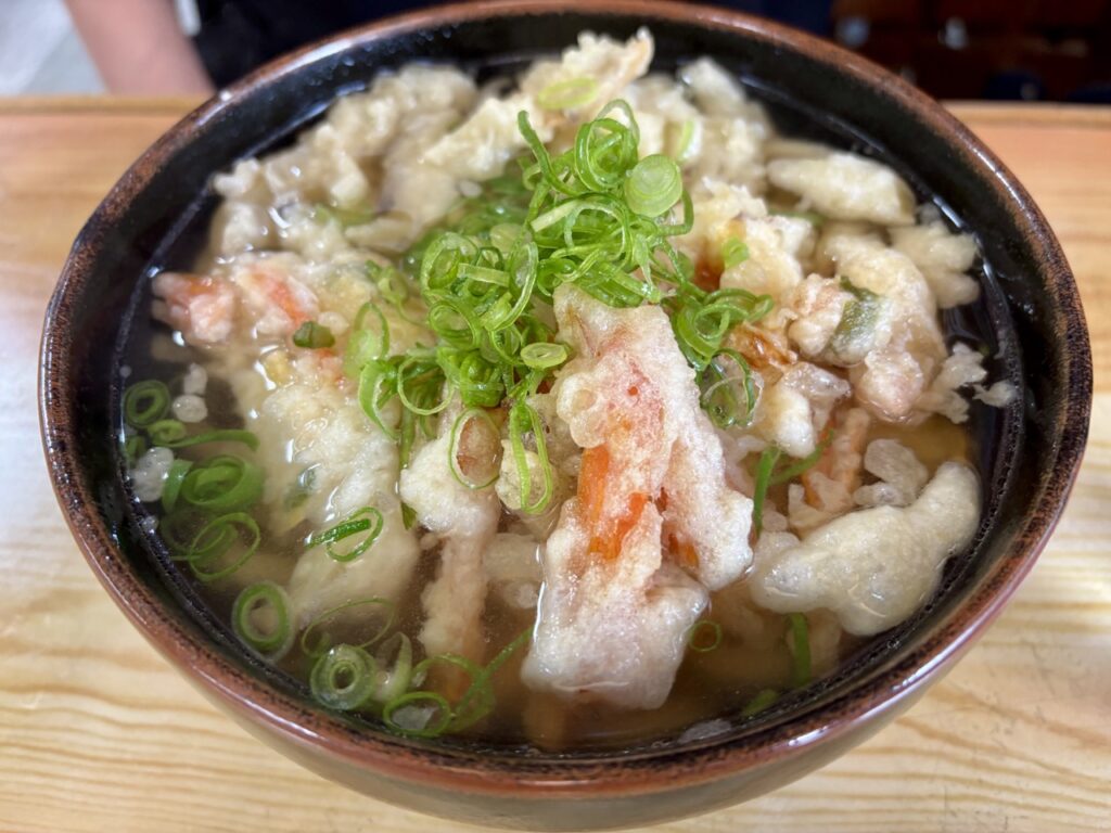 総社　よこたうどん　2026年メニュー1　かきあげ