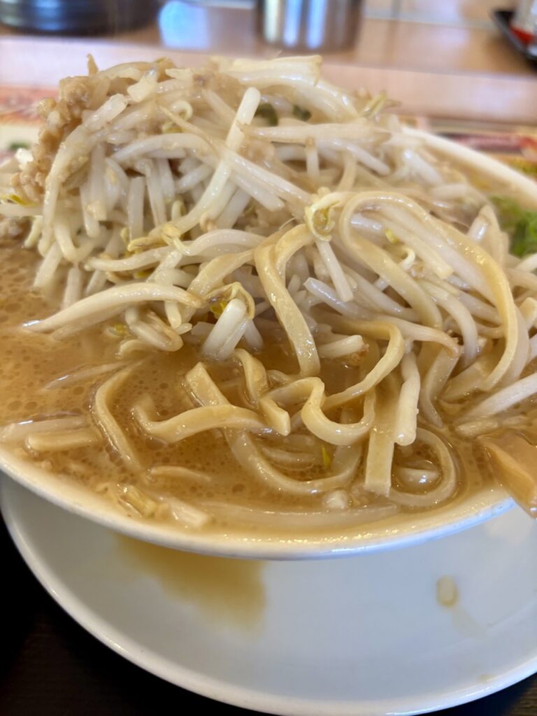 つやまラーメン大統領院庄店 2026年5月 メニュー2 麺